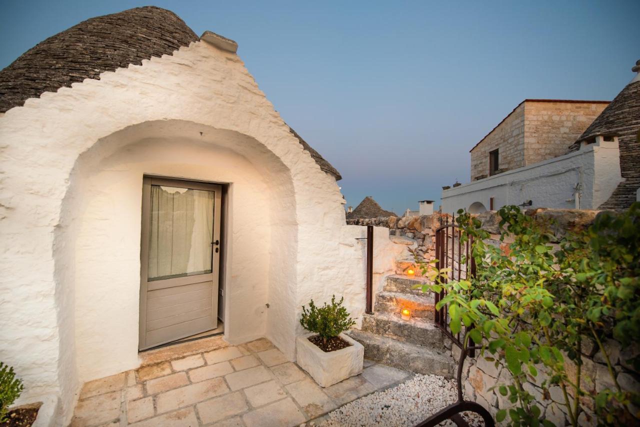 Trulli Holiday Deluxe & Wellness Alberobello Exterior photo