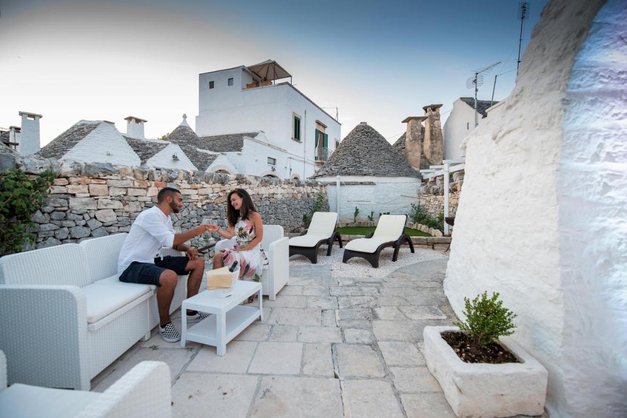 Trulli Holiday Deluxe & Wellness Alberobello Exterior photo